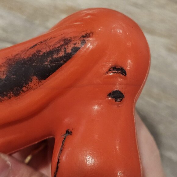 VTG 60s Red Snoopy Blowmold Figure hollow Hong Kong 4.5 inches - Crack on ear - Picture 5 of 10